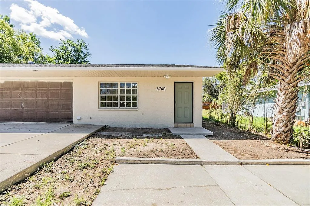 2 bed, 1.0 bath, 850 sqft, $1,450 — Photo 1