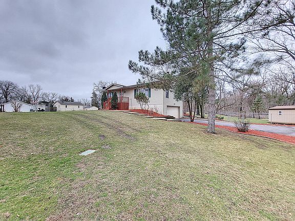3rd image of 740 Park Ave