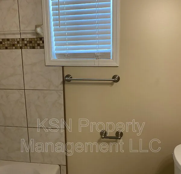 1509 Ott St — Photo 7