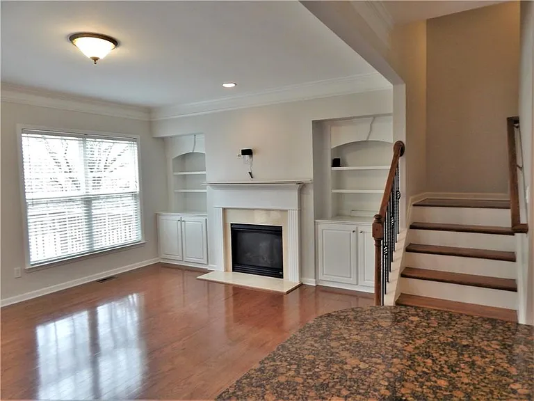 10829 Yorkwood St — Photo 20