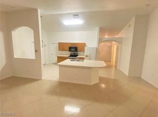 222 Aurora Ave S, Lehigh Acres, FL 33936