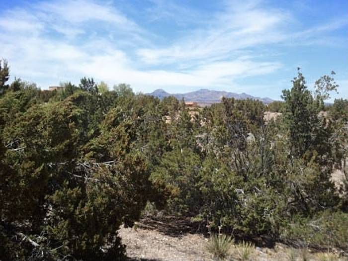 2nd image of 6443 Tsehyu St