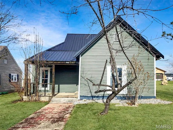 407 E Salling St, Perry, MO 63462