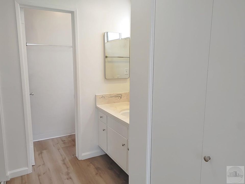 1st image of 1021 S Sherbourne Dr #1