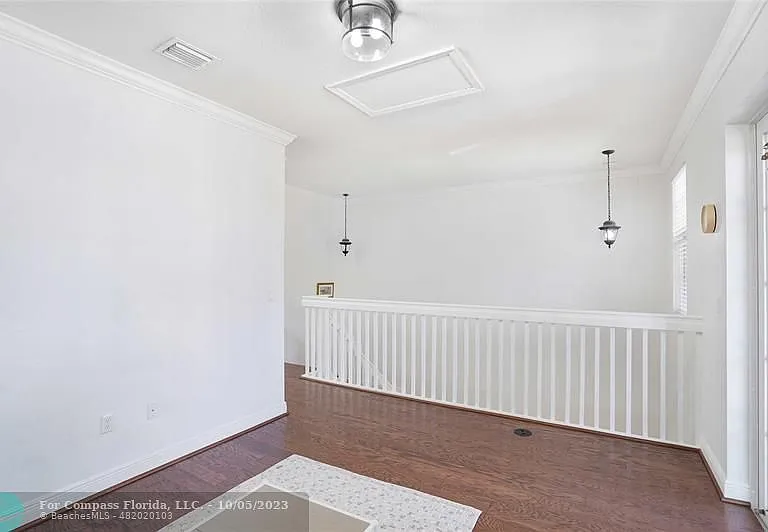 14720 SW 11th St — Photo 54
