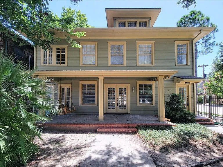 815 Sul Ross St #3 — Photo 2