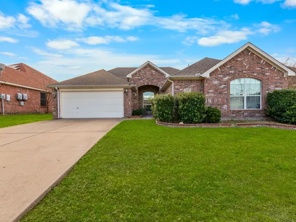 1631 Nashwood Dr, Grand Prairie, TX 75051