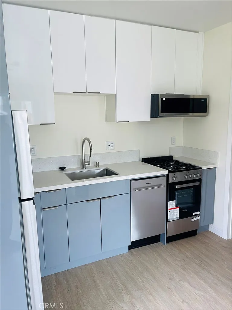 1 bed, 347 sqft, $1,950 — Photo 4