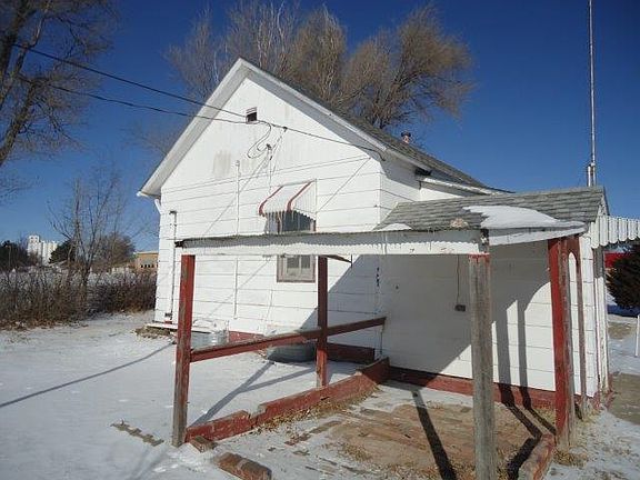 2nd image of 505 E 9th St