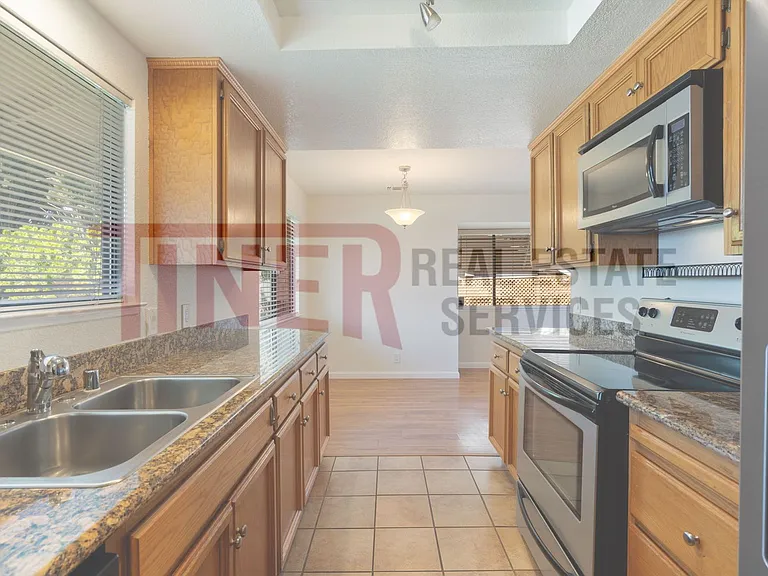 5807 Filbert Ave — Photo 3