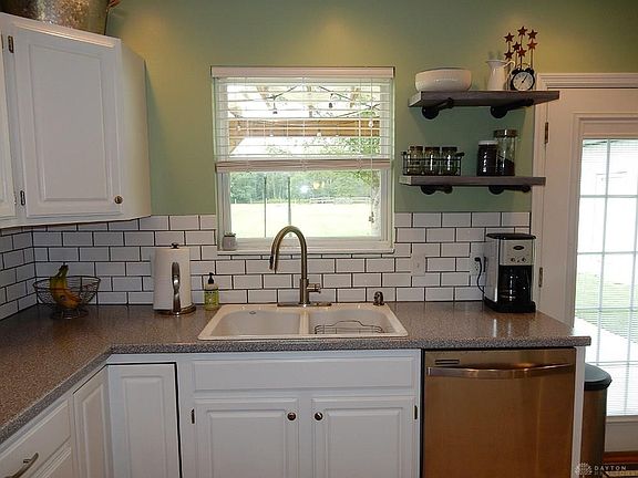 4th image of 9299 Arrowcreek Dr
