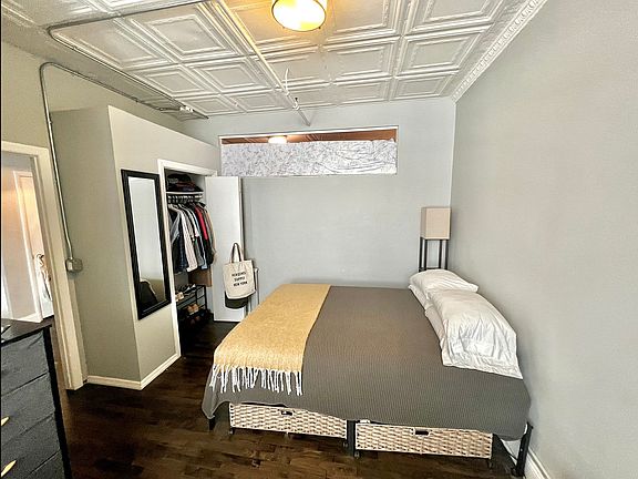 5th image of 115 W 23rd St #22F