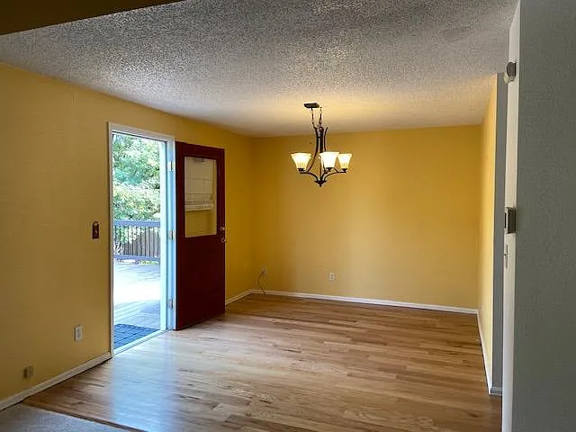 91 Red Oak Ct — Photo 6
