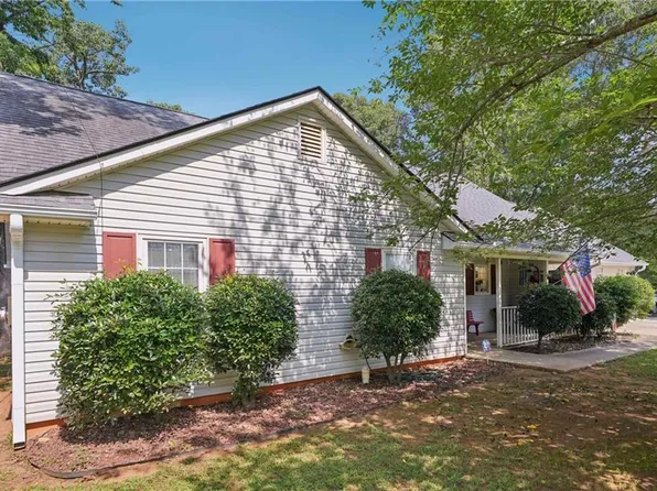 600 Cowan Rd, Covington, GA 30016