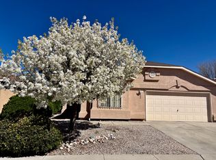 408 Manistee St SE, Albuquerque, NM 87123