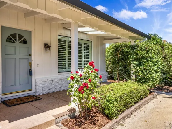2072 W Lincoln Avenue, Napa, CA 94558