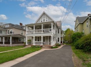 15-17 Carlton St, Holyoke, MA 01040