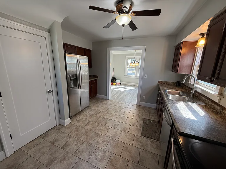 118 W Poinsetta Ave — Photo 8