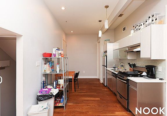 4th image of 190 Jefferson St APT 1D