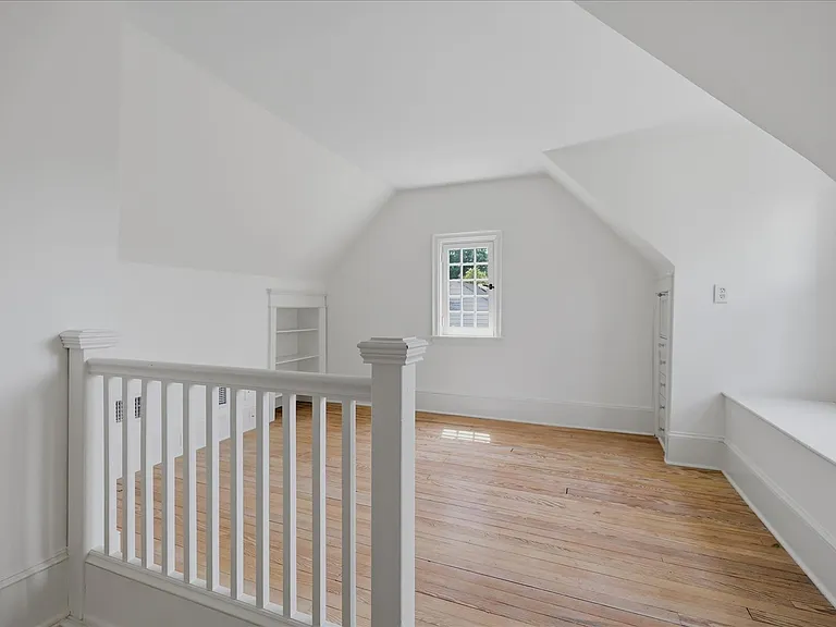 2318 Mimosa Pl — Photo 30