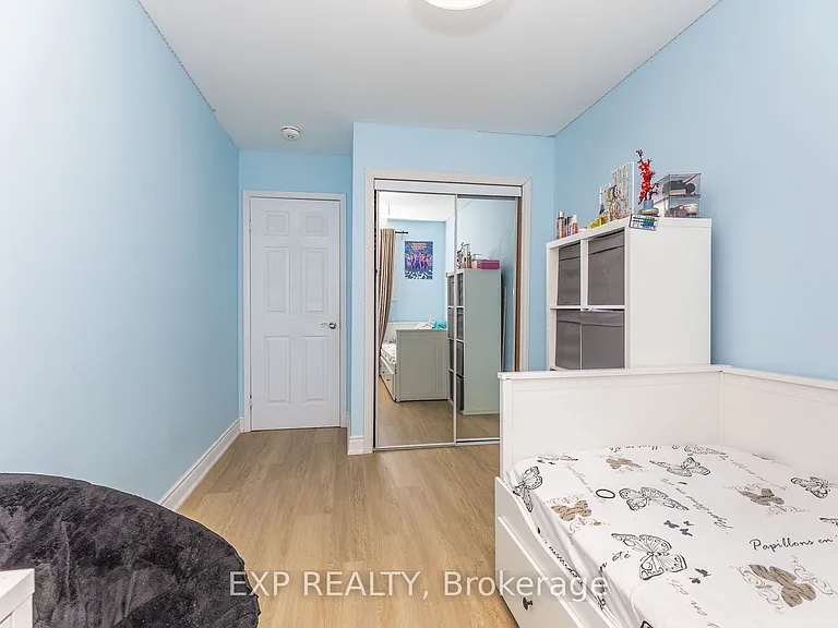 3270 Klaiman Dr — Photo 39