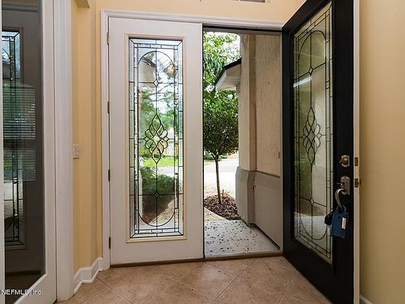 5th image of 145 Oak Common Ave