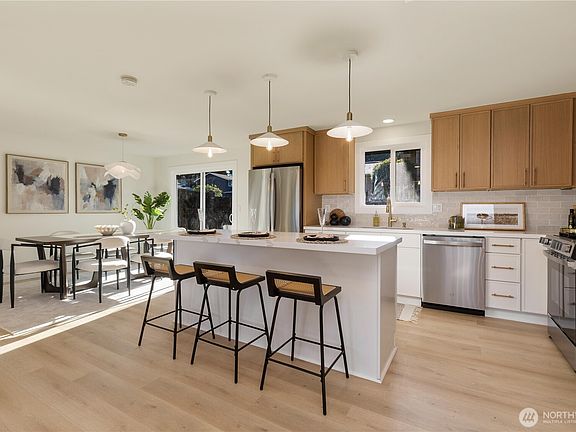 4th image of 17222 58th Avenue W