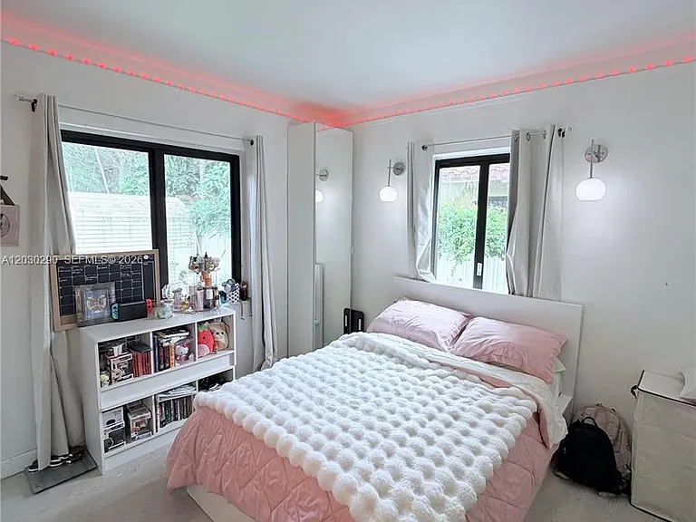 9021 N Miami Ave — Photo 15