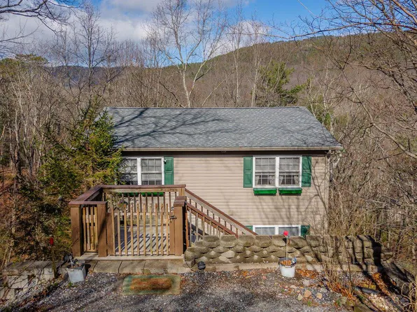 140 Laird Pl, McGaheysville, VA 22840