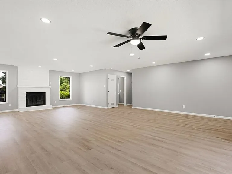 2108 Boston St — Photo 7