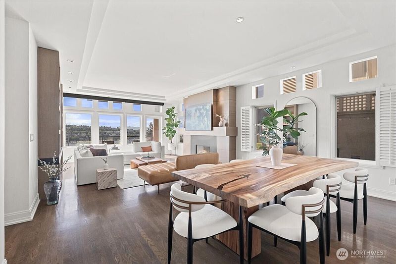 3rd image of 1958 Harvard Avenue E #201