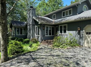 116 Little Fawn Cres, Pocono Pines, PA 18350