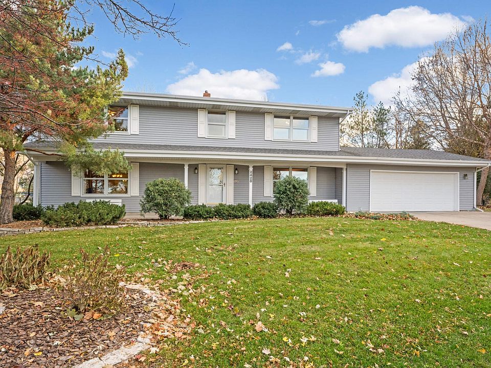1st image of 2428 Farrington Cir