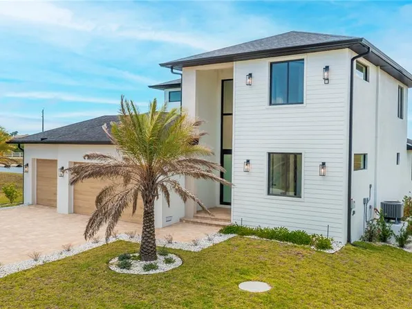 7 Sunflower Dr, Placida, FL 33946