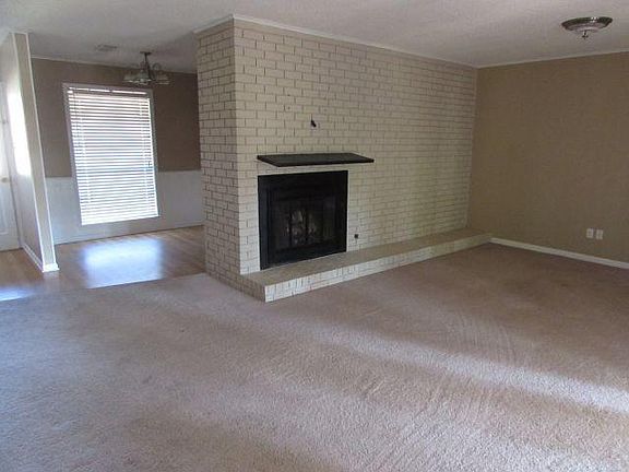 5th image of 601 Tahoe Ave