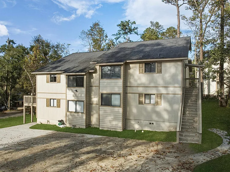 2900 Woodrich Dr #202 — Photo 25