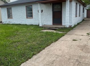 5041 Procter St, Port Arthur, TX 77642