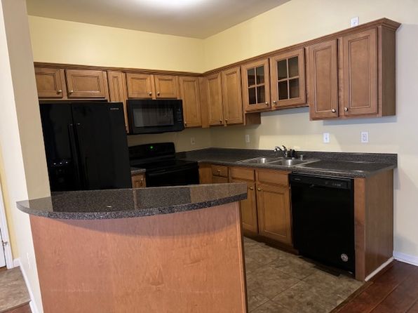 100 Villas Ct