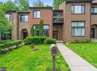 8727 Sheridan Farms Ct, Springfield, VA 22152