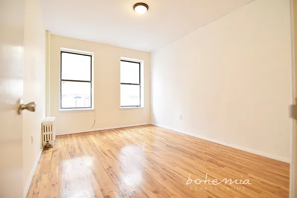 Rented by Bohemia Realty Group | media 6