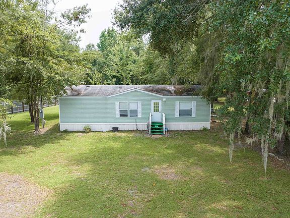 2nd image of 434 SE Bennie Ln