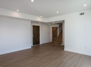 905 S Le Doux Rd #205, Los Angeles, CA 90035