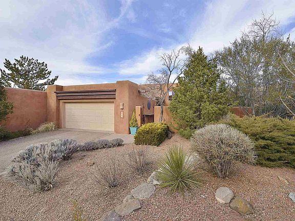 2nd image of 688 La Viveza Ct