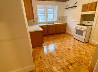 1048 River St, Hyde Park, MA 02136
