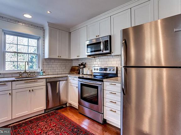 3rd image of 35 Bryans Mill Way