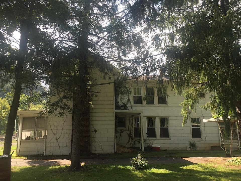 1st image of 246 Railroad Ave