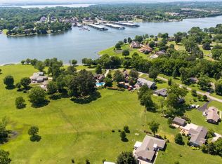 230 Cherokee Rd, Hendersonville, TN 37075