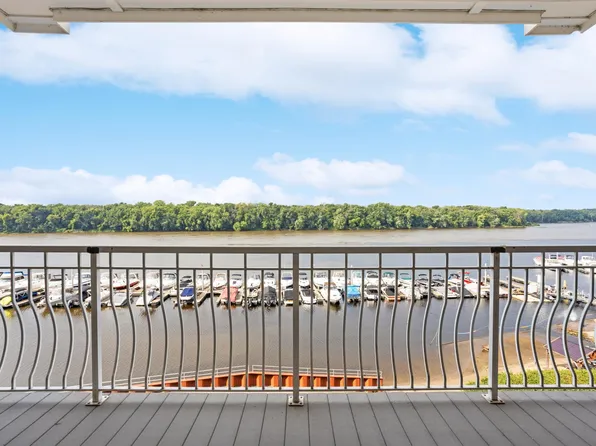 150 Front St Unit 323, Prescott, WI 54021