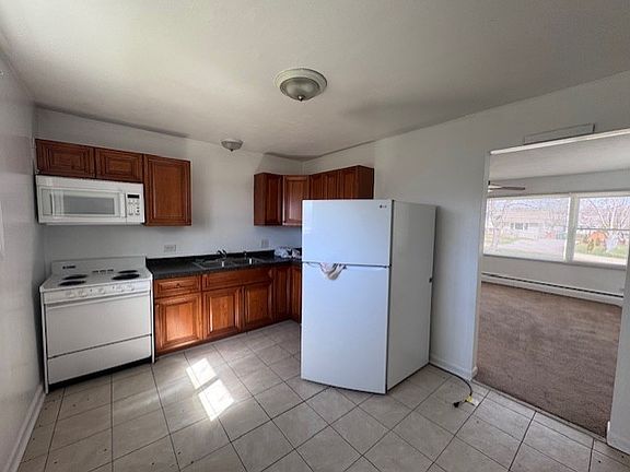 5th image of 28W625 Lester St