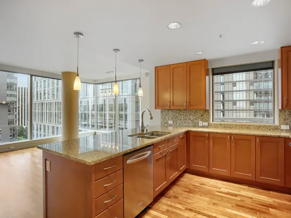 10650 NE 9th Pl Unit 1520, Bellevue, WA 98004